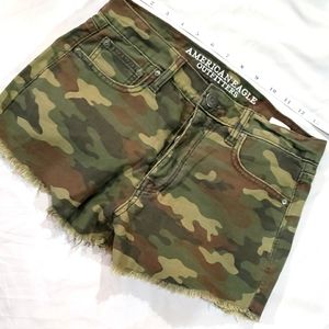 American Eagle Camo womens Shorts 4